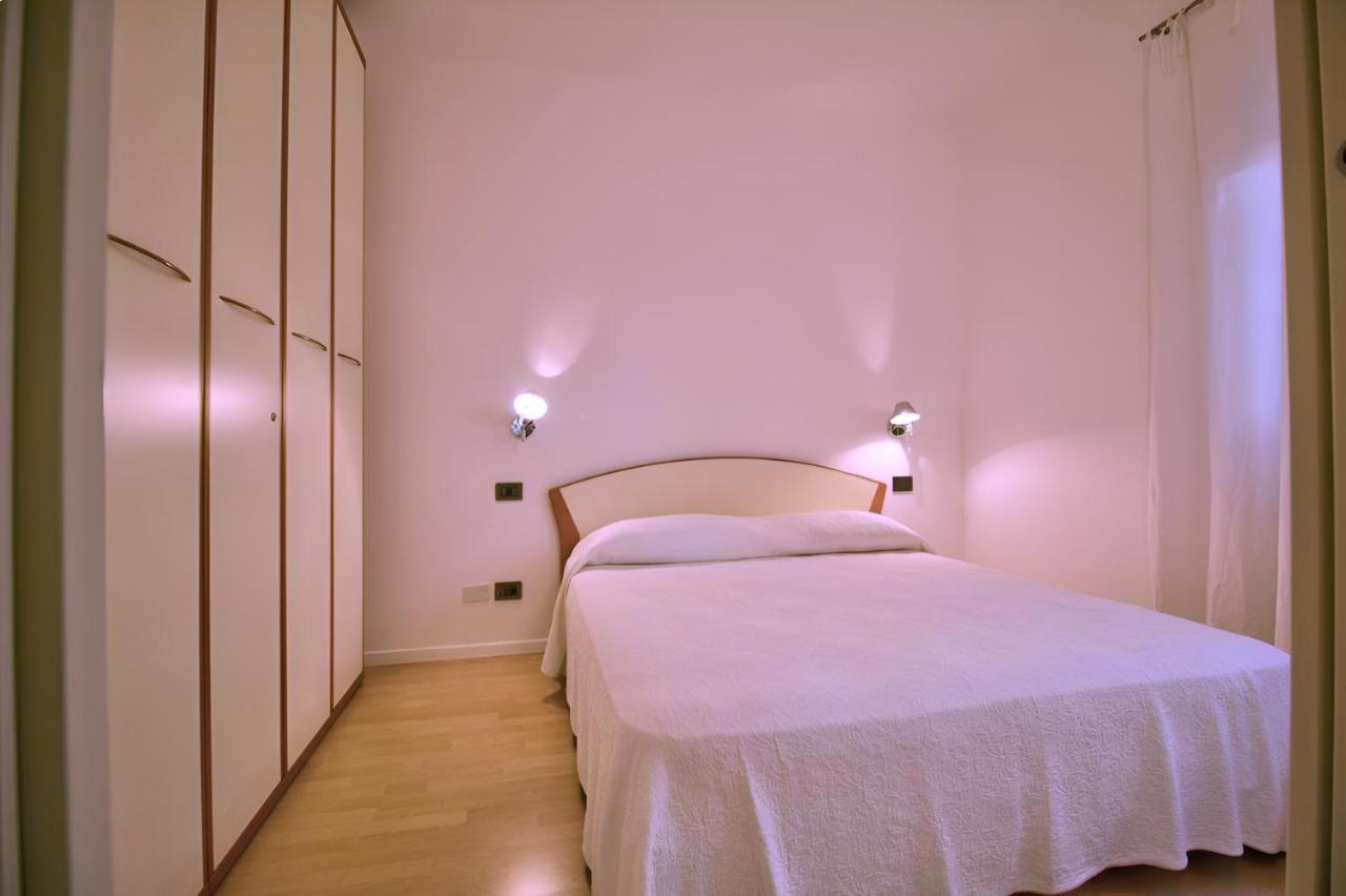 Orange Breeze Apartment Riva del Garda Ngoại thất bức ảnh