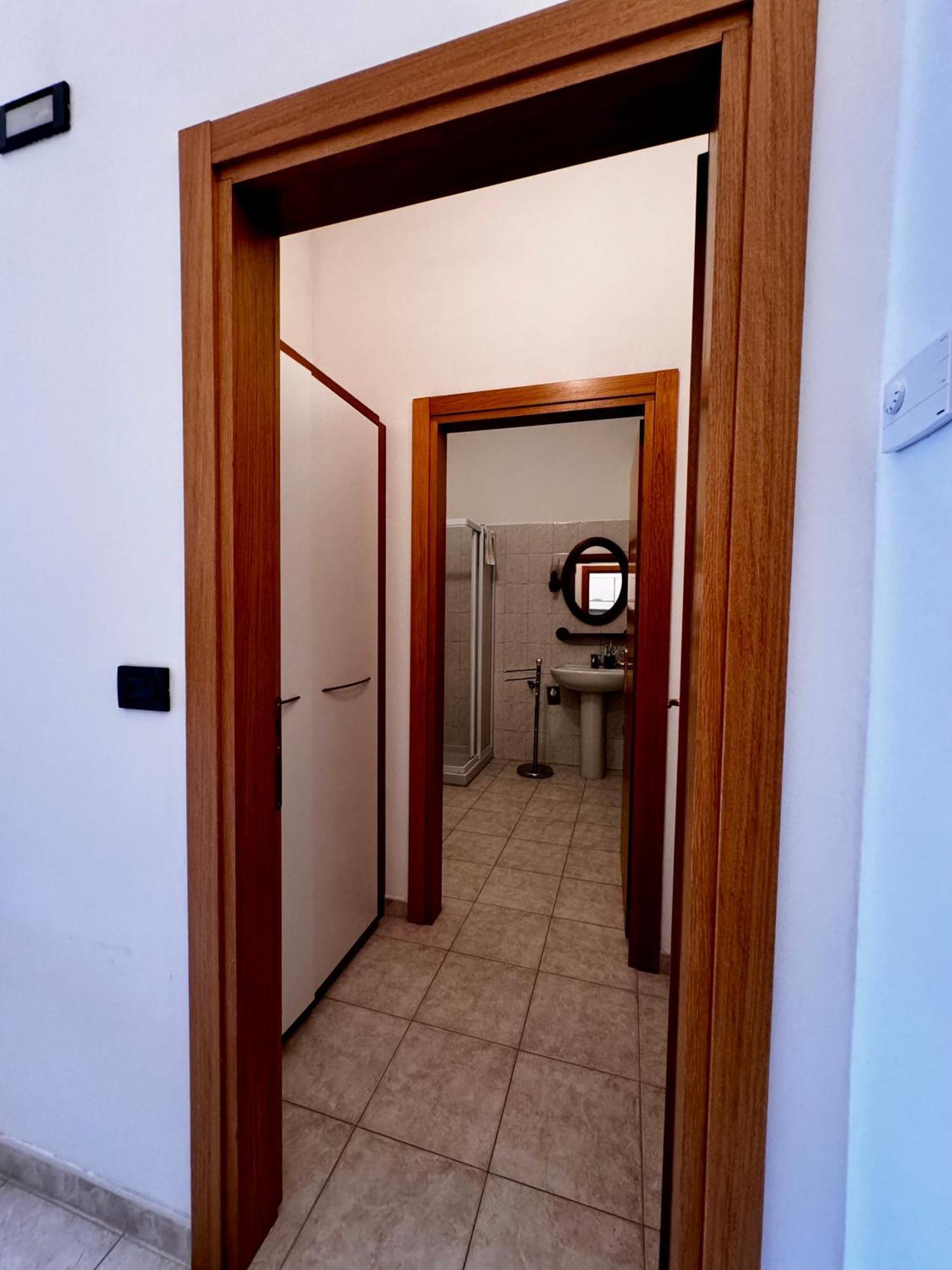 Orange Breeze Apartment Riva del Garda Ngoại thất bức ảnh