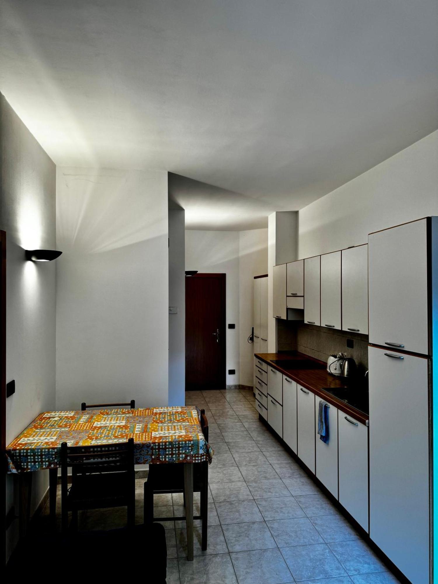 Orange Breeze Apartment Riva del Garda Ngoại thất bức ảnh